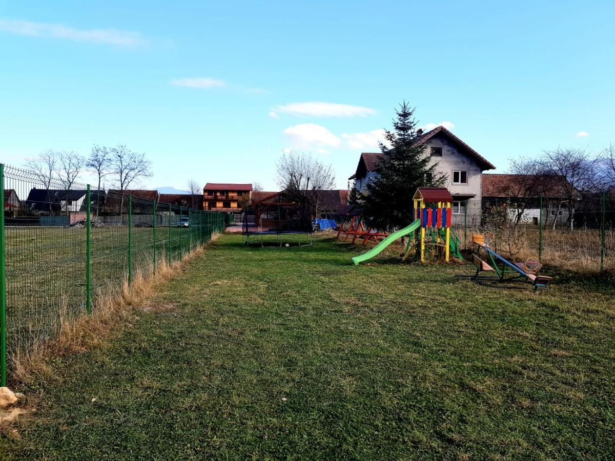 Pensiunea Casa Zarnesteana Zărneşti Exterior foto